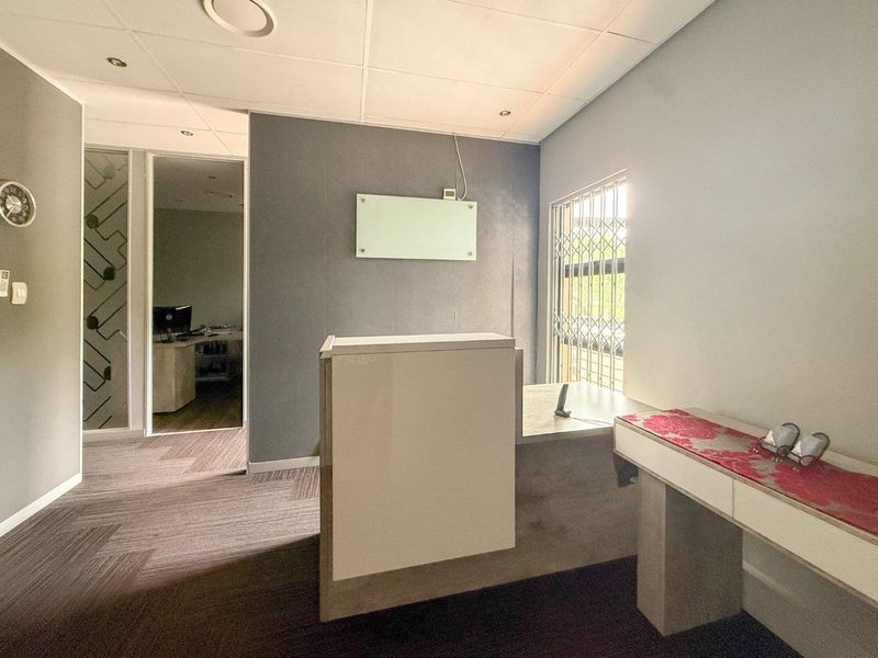 Office for Sale – Prime 87 m2 Unit in Lombardy Business Park - Photo 5