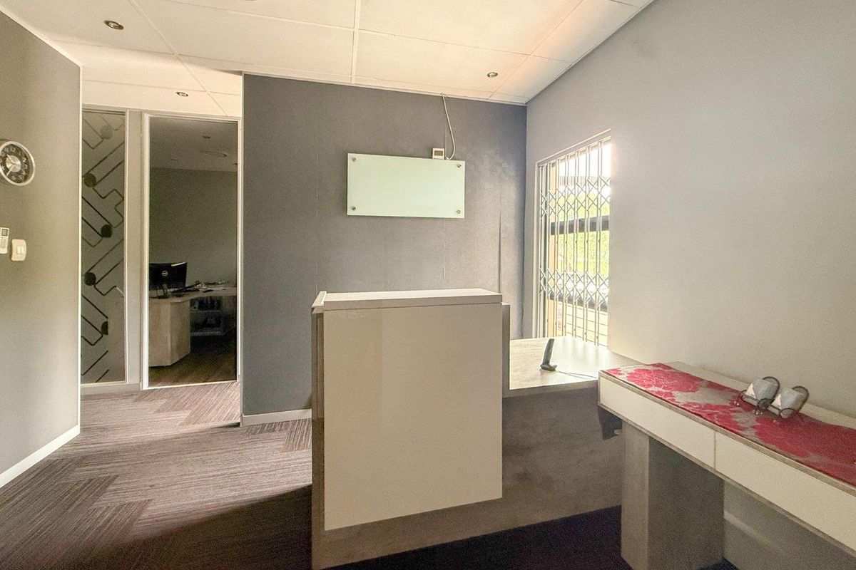 Office for Sale – Prime 87 m2 Unit in Lombardy Business Park - Photo 5