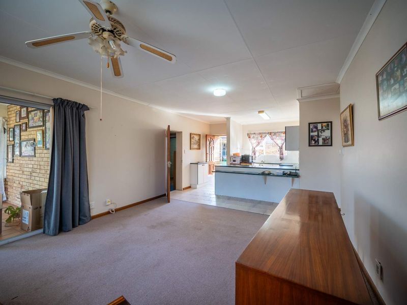 Charming 2-Bedroom Townhouse in Eedenglen Retirement Village – Jeffrey’s Bay - Photo 9