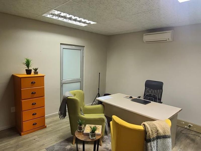 Centrally Located Office - Photo 3