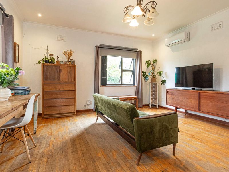 Charming 3-Bedroom Home with Separate Flatlet in Prime Location - Photo 8