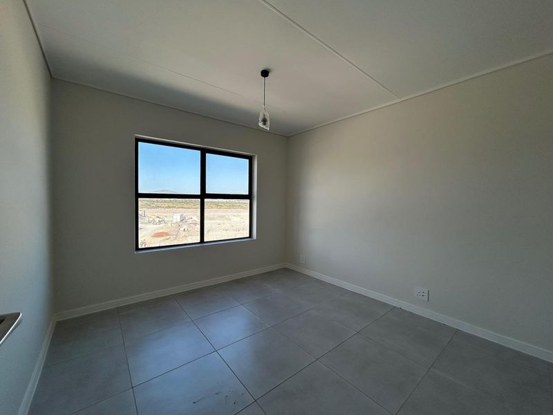 Modern 1-Bedroom Apartment in Suikerbos Estate, Sandown - Photo 8