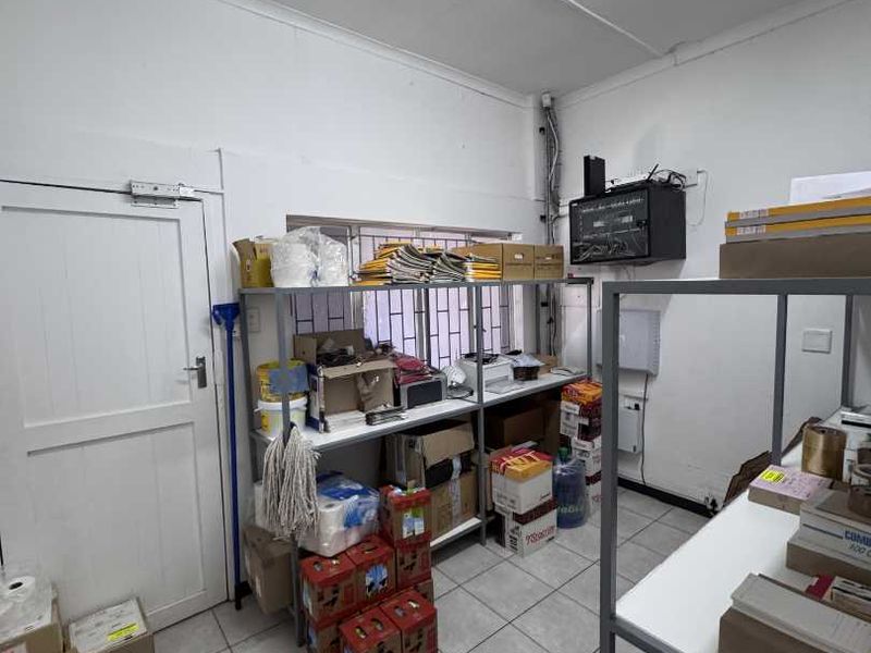 Warehouse To Let In Northern Industrial NAD 75 000 Excluding VAT - Photo 3