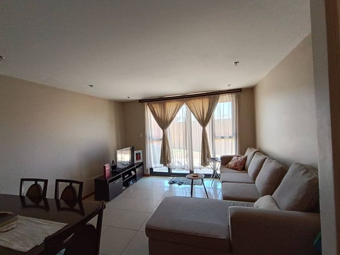 Property #2416249, Apartment For Sale in Rooihuiskraal North