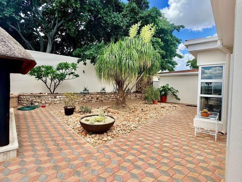 TO LET - Photo 7