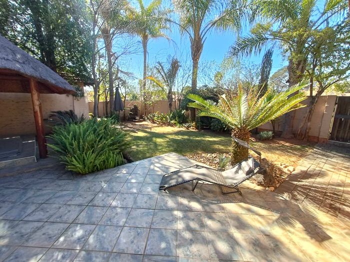 Property #2514170, Townhouse Pending Sale in Eldoraigne