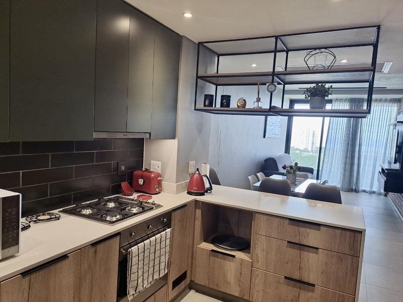 Hendra - Luxury Fully Furnished 2-Bedroom Apartment To Let | La Lucia - Photo 6