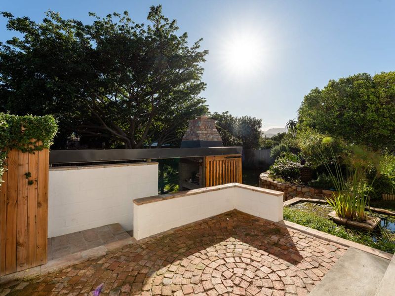 Garden of Eden - 3 Bed, 2 Bath - Photo 3