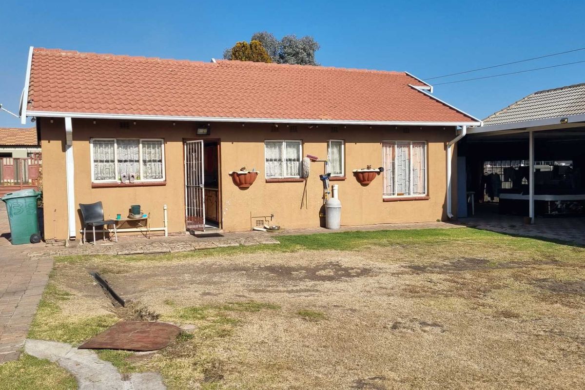 Priced to Sell !! - Photo 3