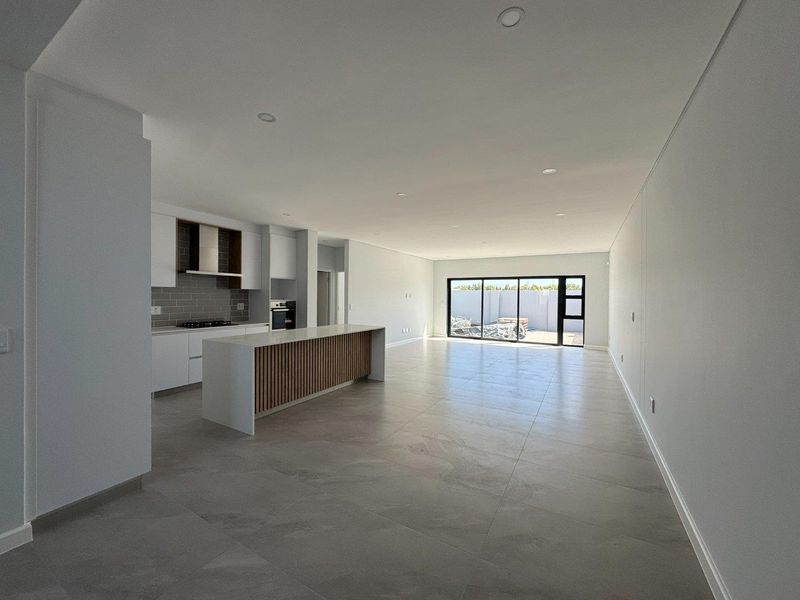 Stylish 4-Bedroom Family Home with Modern Finishes in Sandown, Cape Town - Photo 3