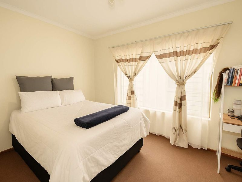 First Floor Apartment - Photo 8