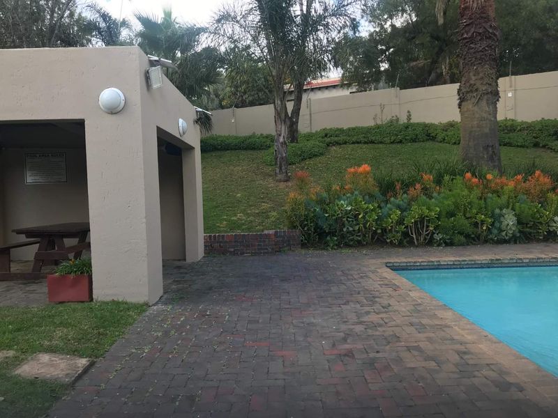 2 Bed Townhouse in Parkmore - Photo 6