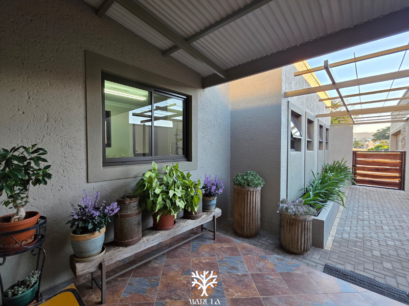 Family Home For Sale | Omeya Golf Estate | N$5 300 000 - Photo 3