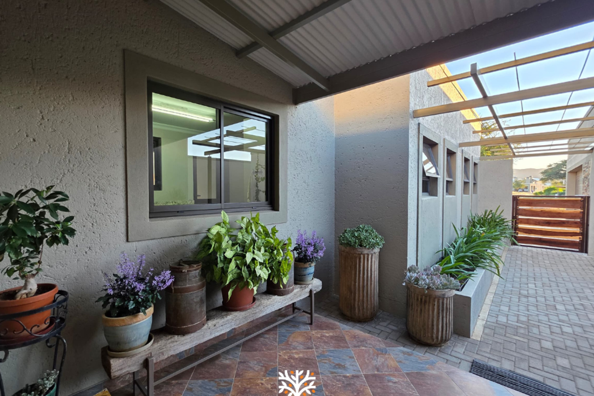 Family Home For Sale | Omeya Golf Estate | N$5 300 000 - Photo 3