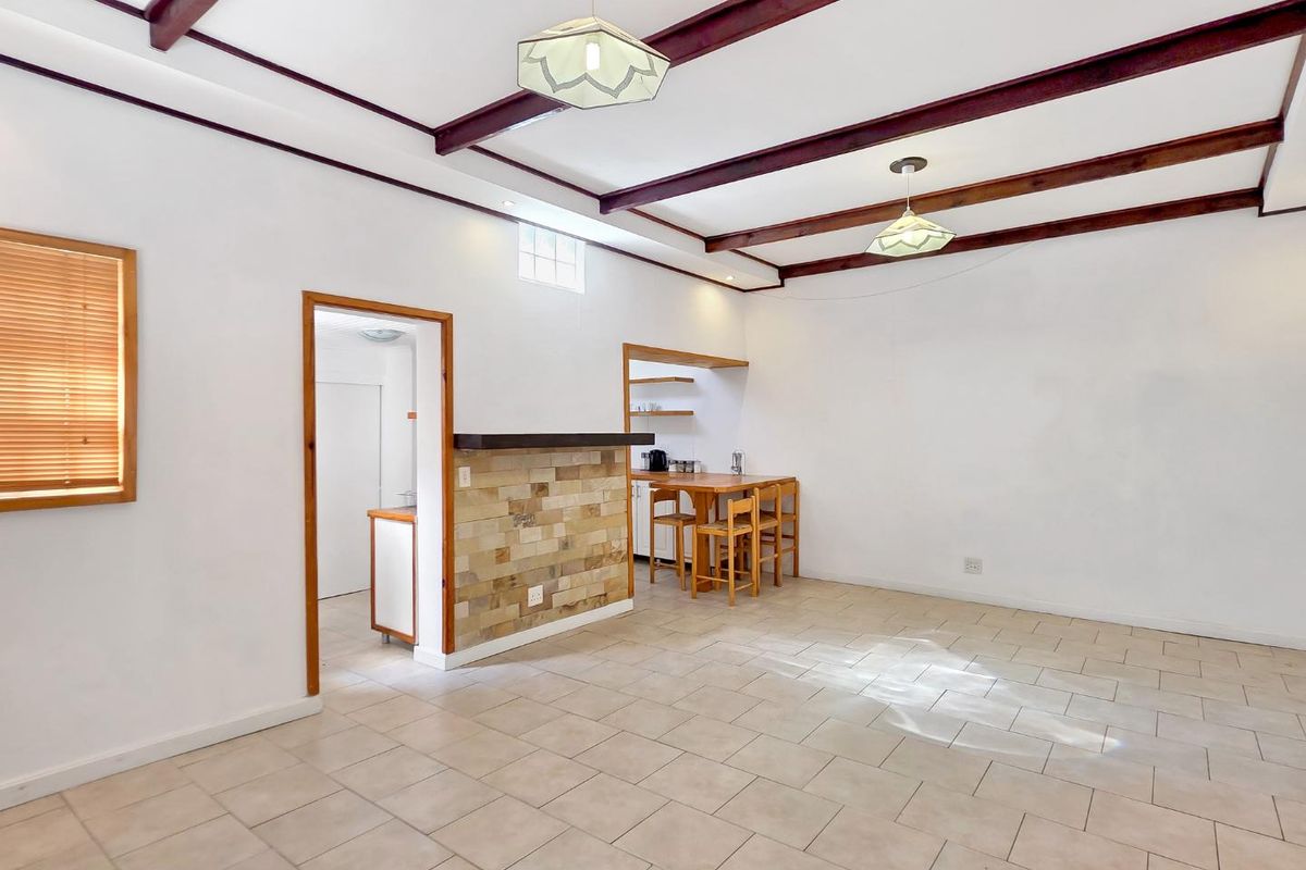 2 bedroom home in the heart of Bo-Kaap with mountain views - Photo 4