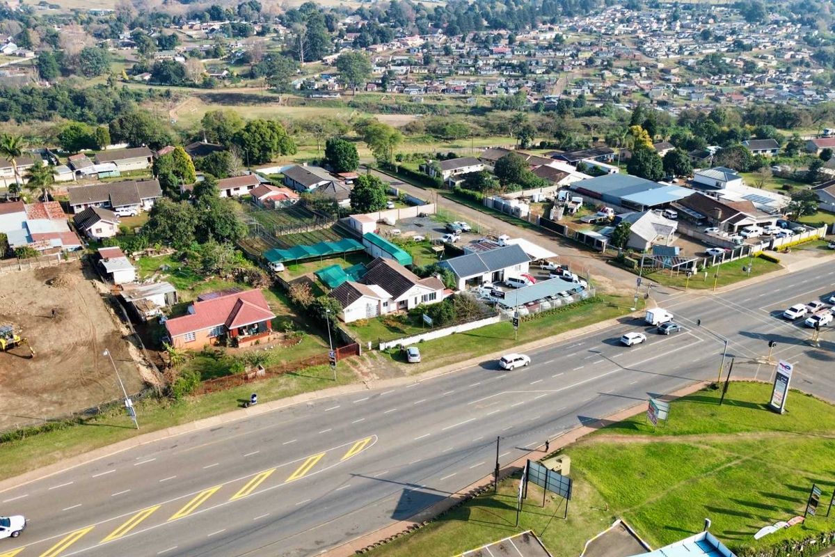 Prime Commercial Property For Sale | Main Road, Howick - Photo 3
