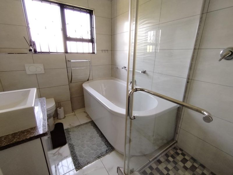 Luxury Living in Elawini Estate - Photo 9