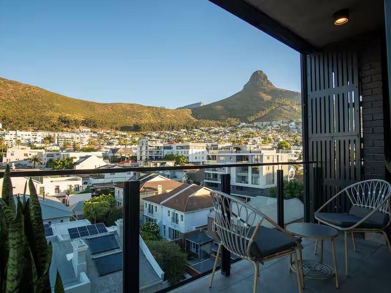 Stylish Apartment at Station House - Photo 4