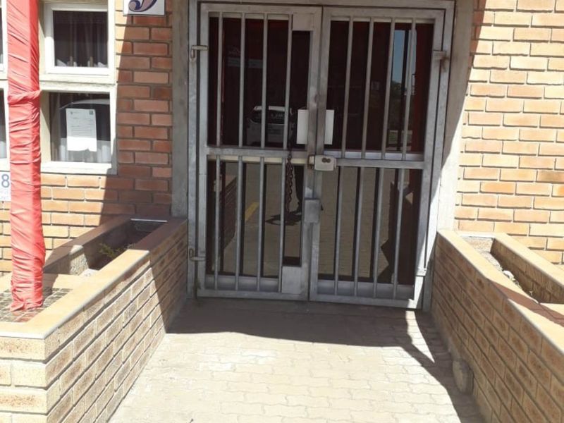 Industrial in ALTON - Photo 5