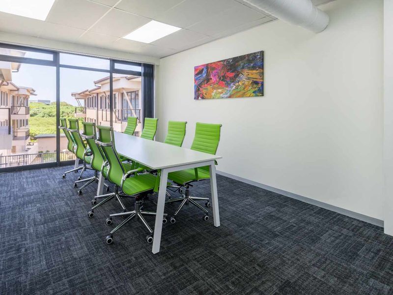 All-inclusive access to professional office space for 4 persons in Regus Ingenuity Park. - Photo 5