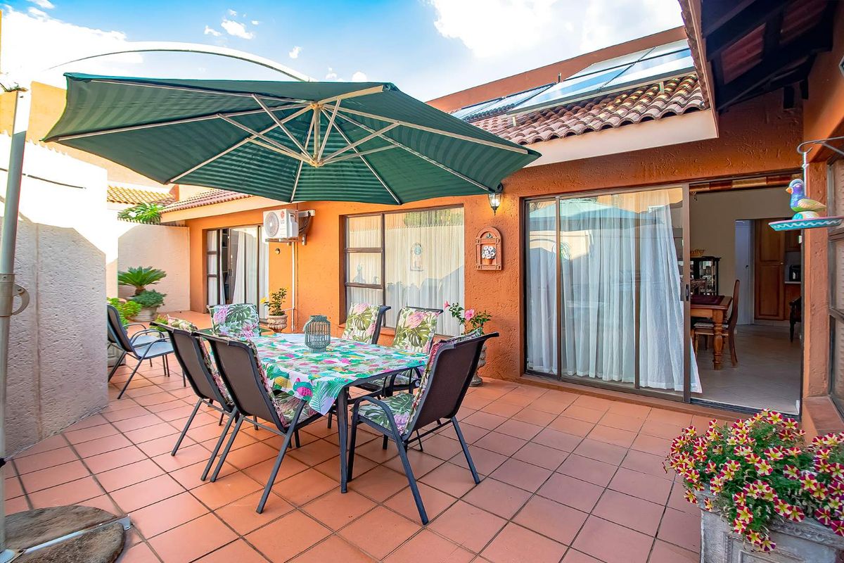 DOWNSIZING!!!! - Photo 3