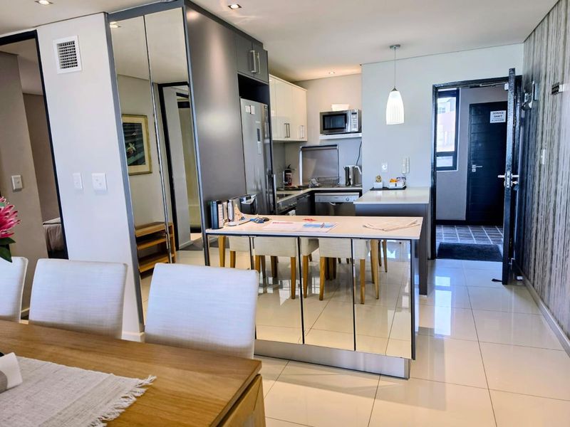 Apartment for sale in Exclusive Beachfront complex. - Photo 5