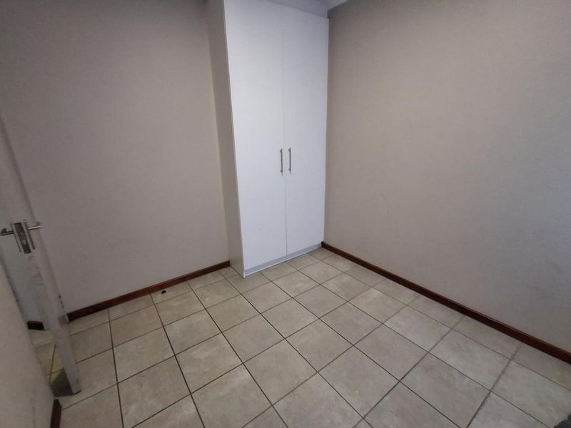 2 BEDROOM APARTMENT /FLAT FOR SALE IN KOSMOSDAL - Photo 7