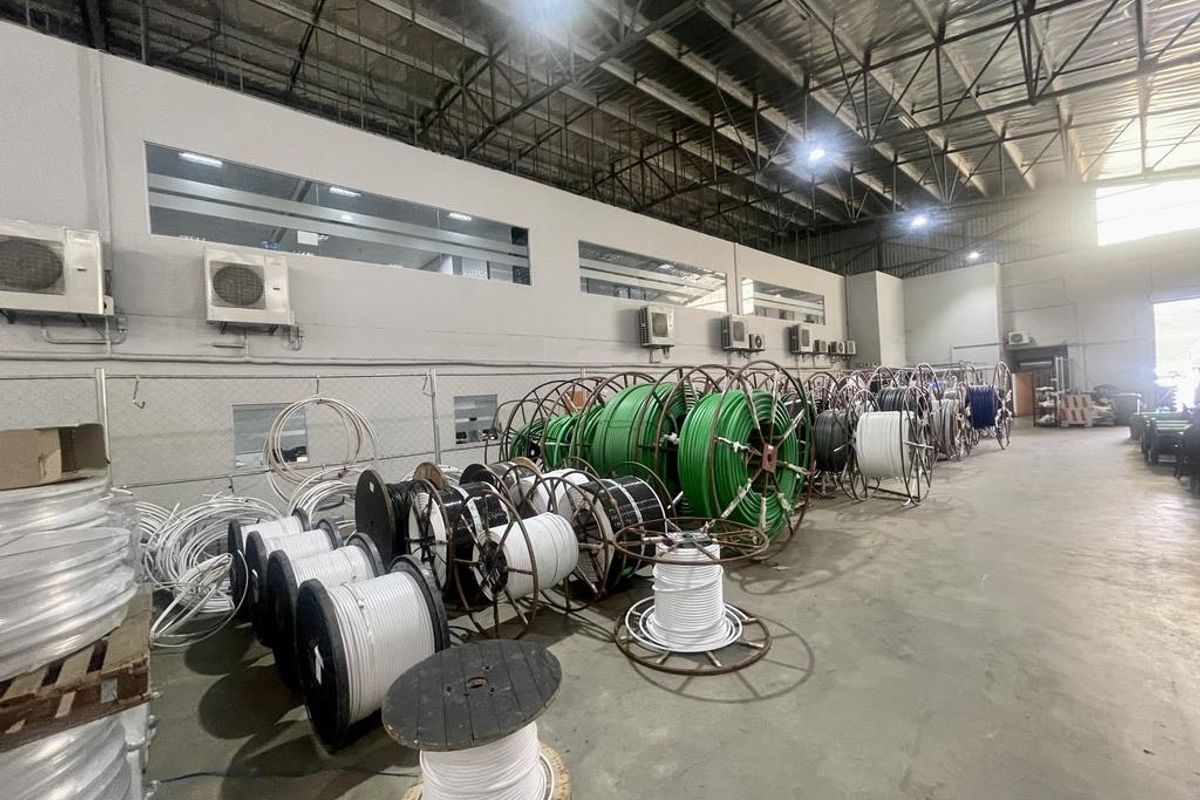 Hendra - Large 1,671m2 Warehouse To Let – Riverhorse Valley - Photo 3