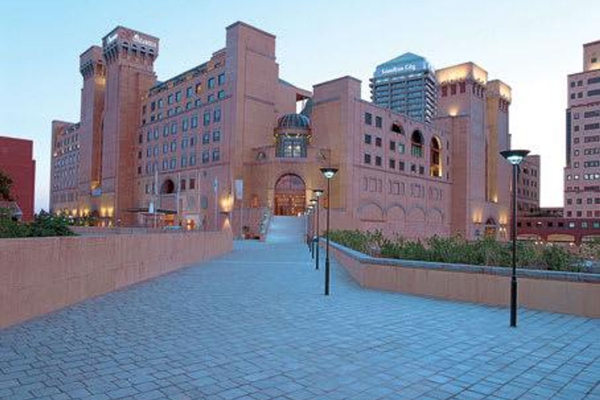 Serviced office space for 15 persons in Regus Sandton Nelson Mandela Square - Photo 2