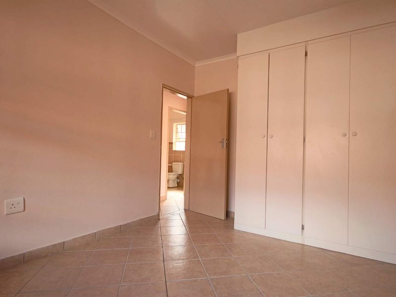 Loadshedding-Free Area! - Photo 10