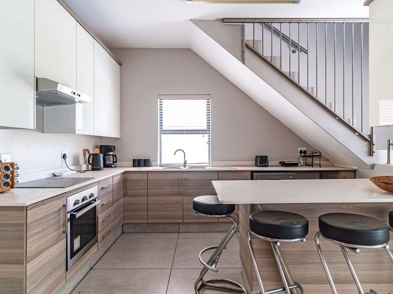 . "Unwind in Style: Elegant Home with Private Garden Bliss! - Photo 4