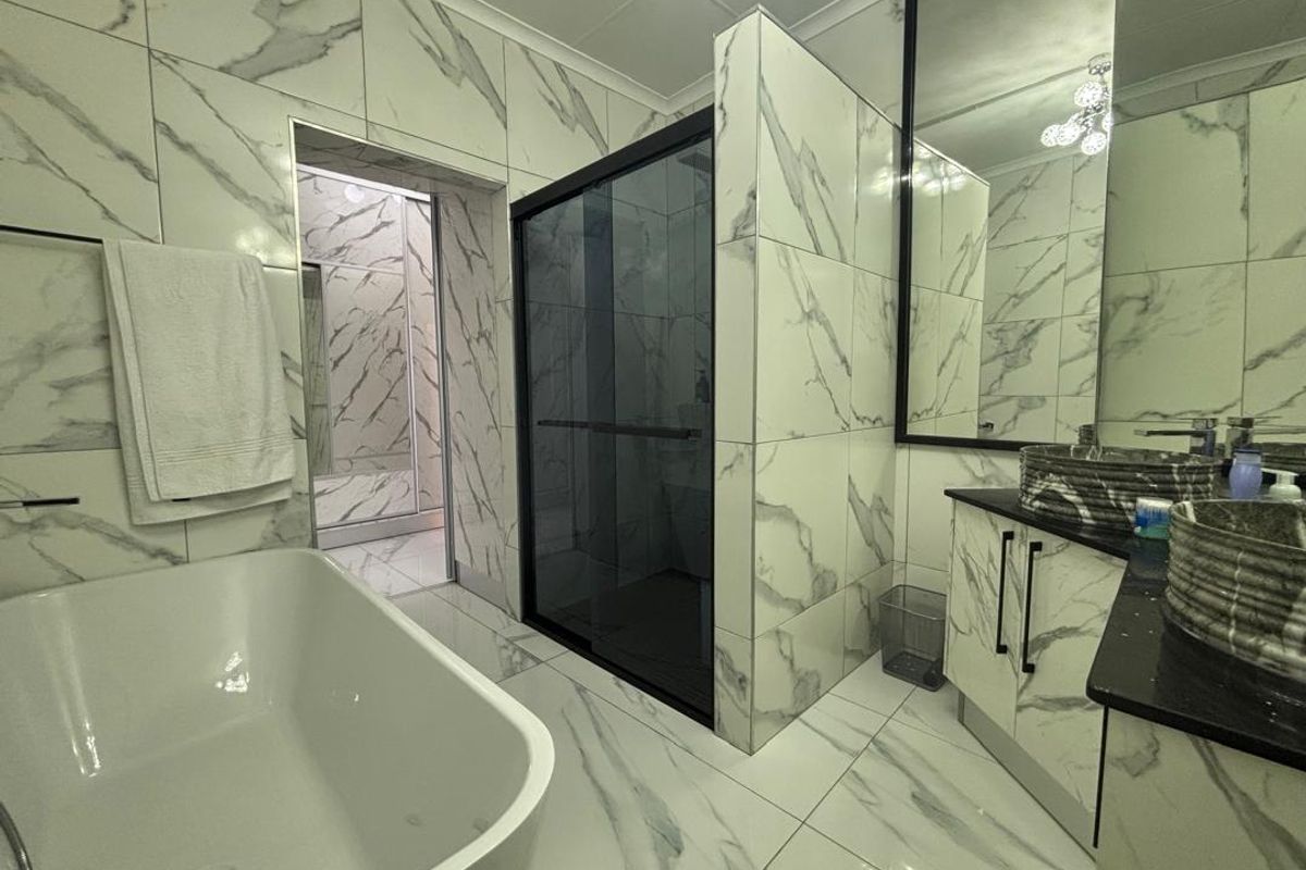 Newly renovated home for sale in Kleine Kuppe - Photo 3