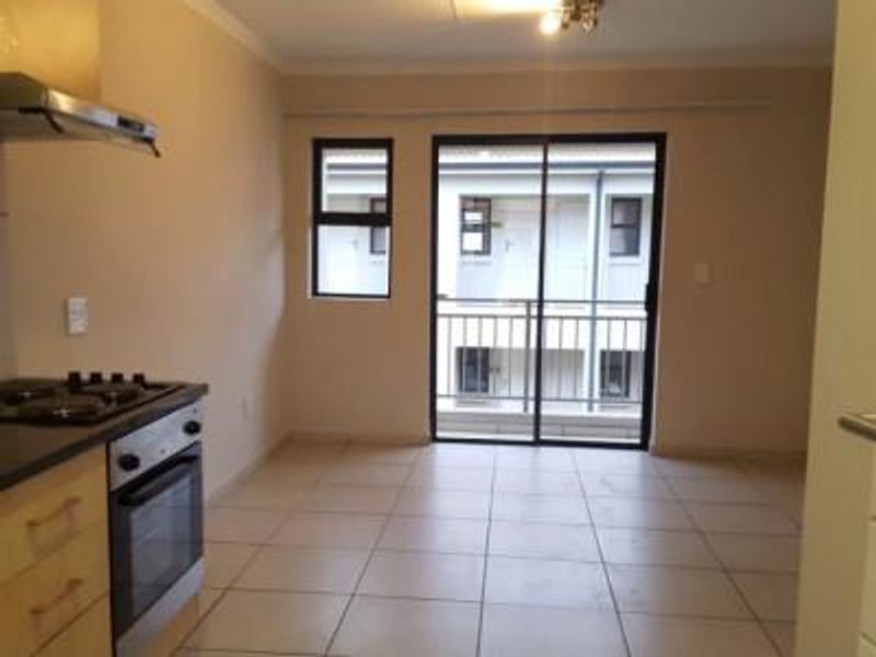 First Time Home Buyer's Townhouse - Photo 3