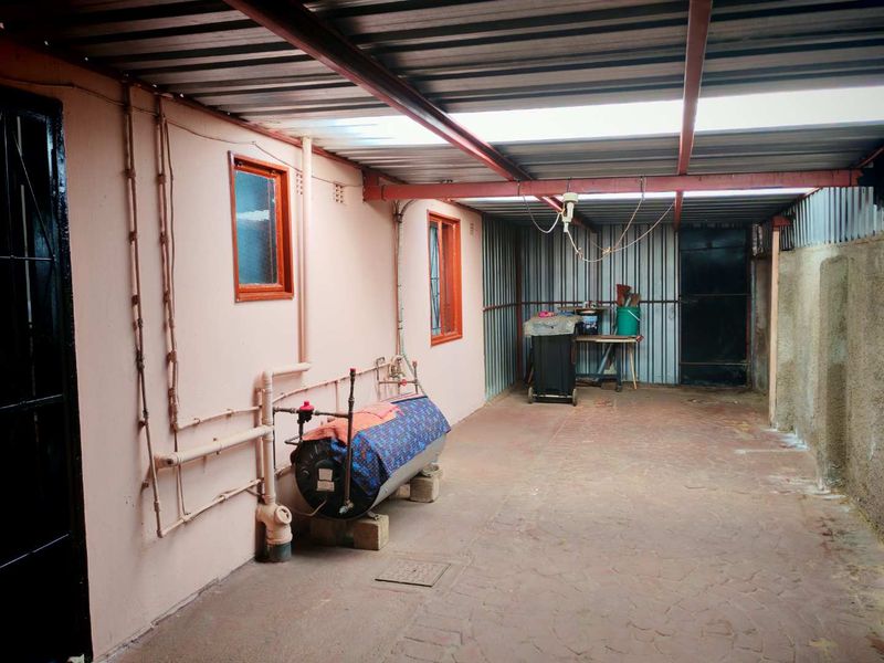 Your Perfect Family Home is Here! - Photo 2