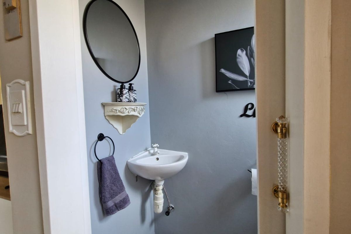 Modern Redruth 2-Bed: Spacious, Secure, & Transfer Duty Free - Photo 4