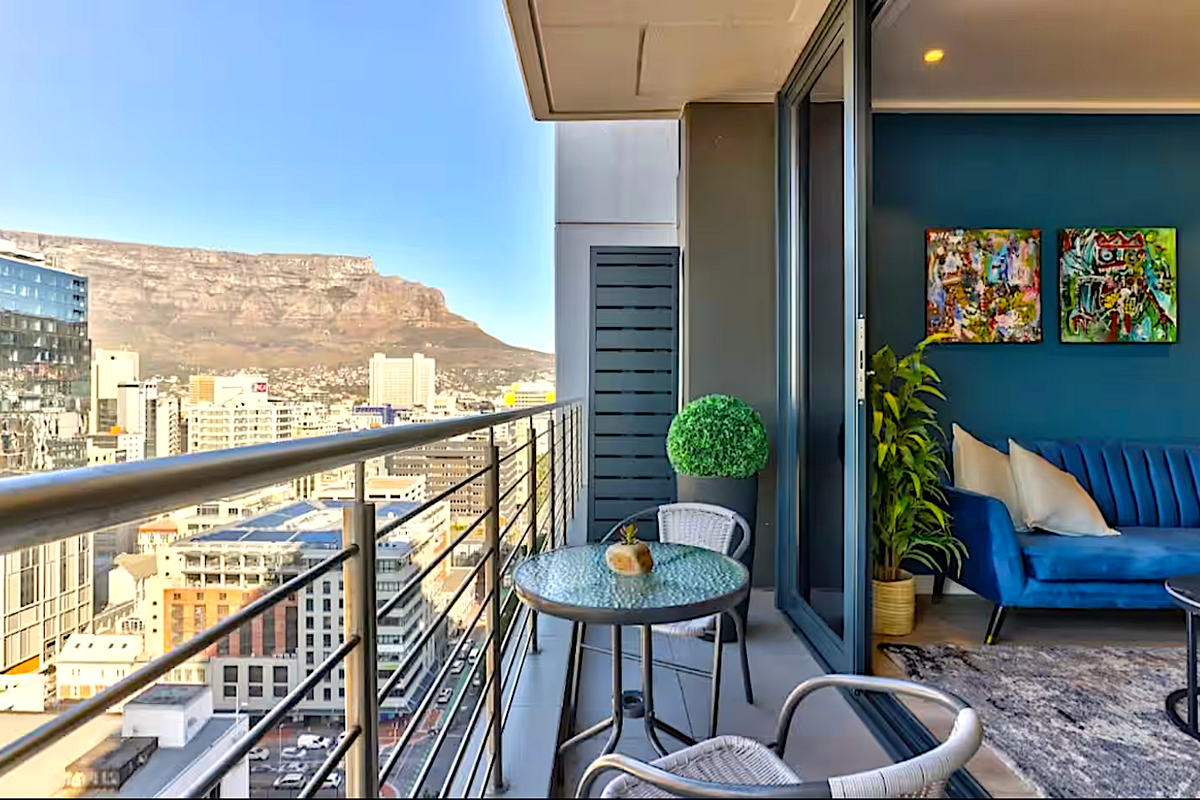 Where Style Meets Performance - 16 on Bree Studio - Photo 2