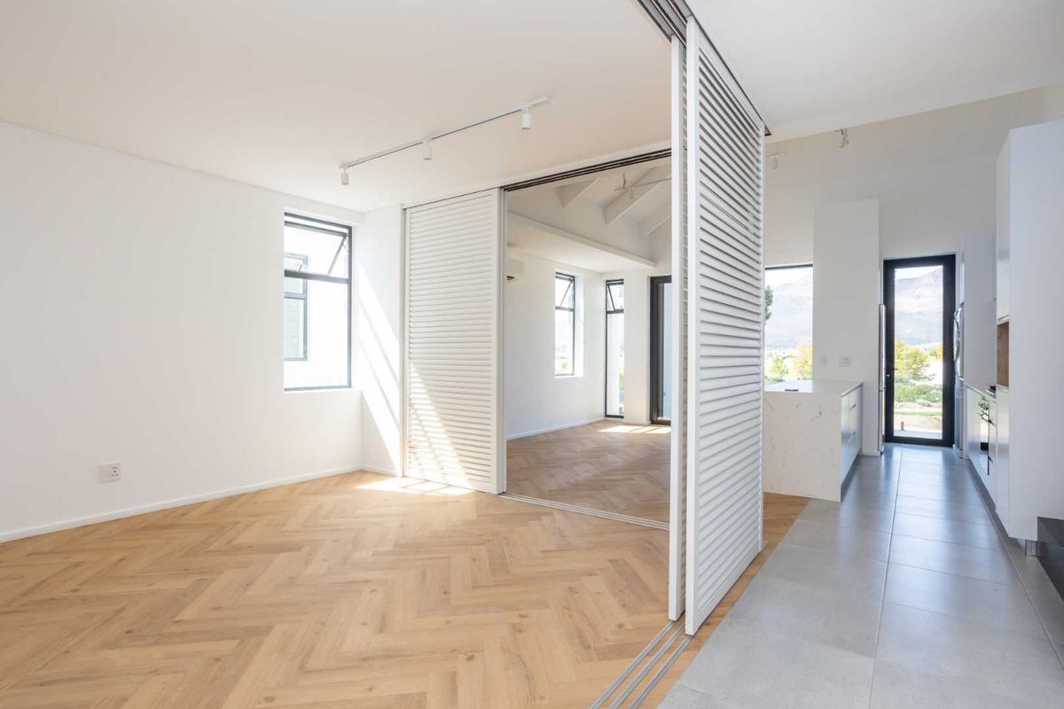 A Rare and unique all-inclusive package opportunity at Polo Village Apartments II on Val de Vie Estate - Photo 5