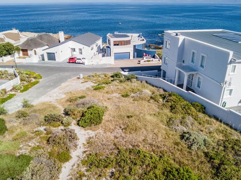 Perfectly Positioned Perlemoenbaai Plot - Photo 2