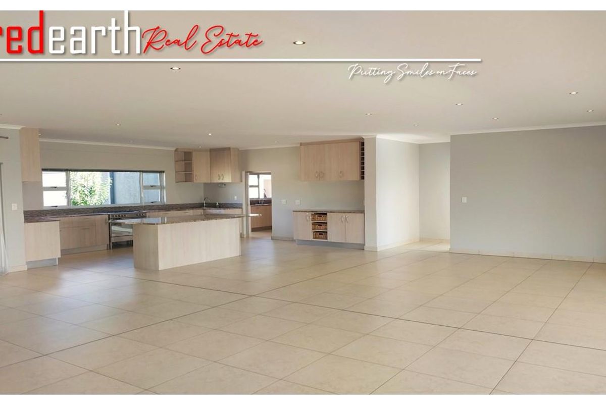 Luxury Living • Unmatched Views • Timeless Comfort - Photo 5