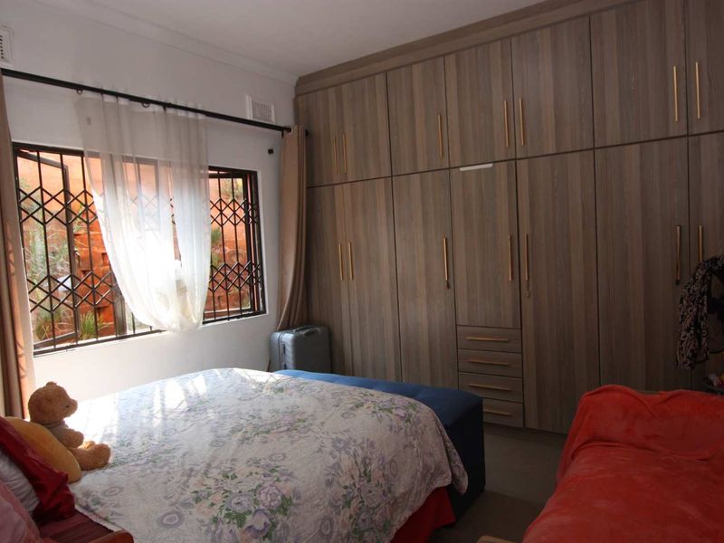 3 Bedroom 2 Bathroom home for rental in Parkhill - Photo 6