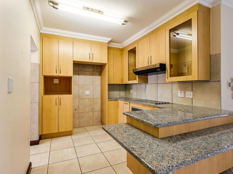 4 Bedroom For Sale , - Photo 10