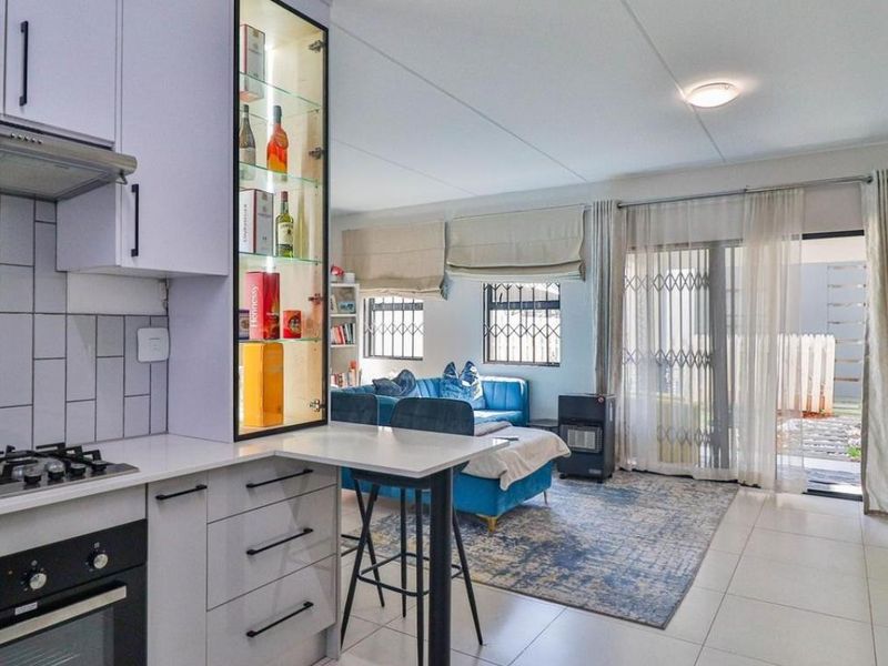 Townhouse For Sale in Brentwood Park AH, Kempton Park - Photo 5