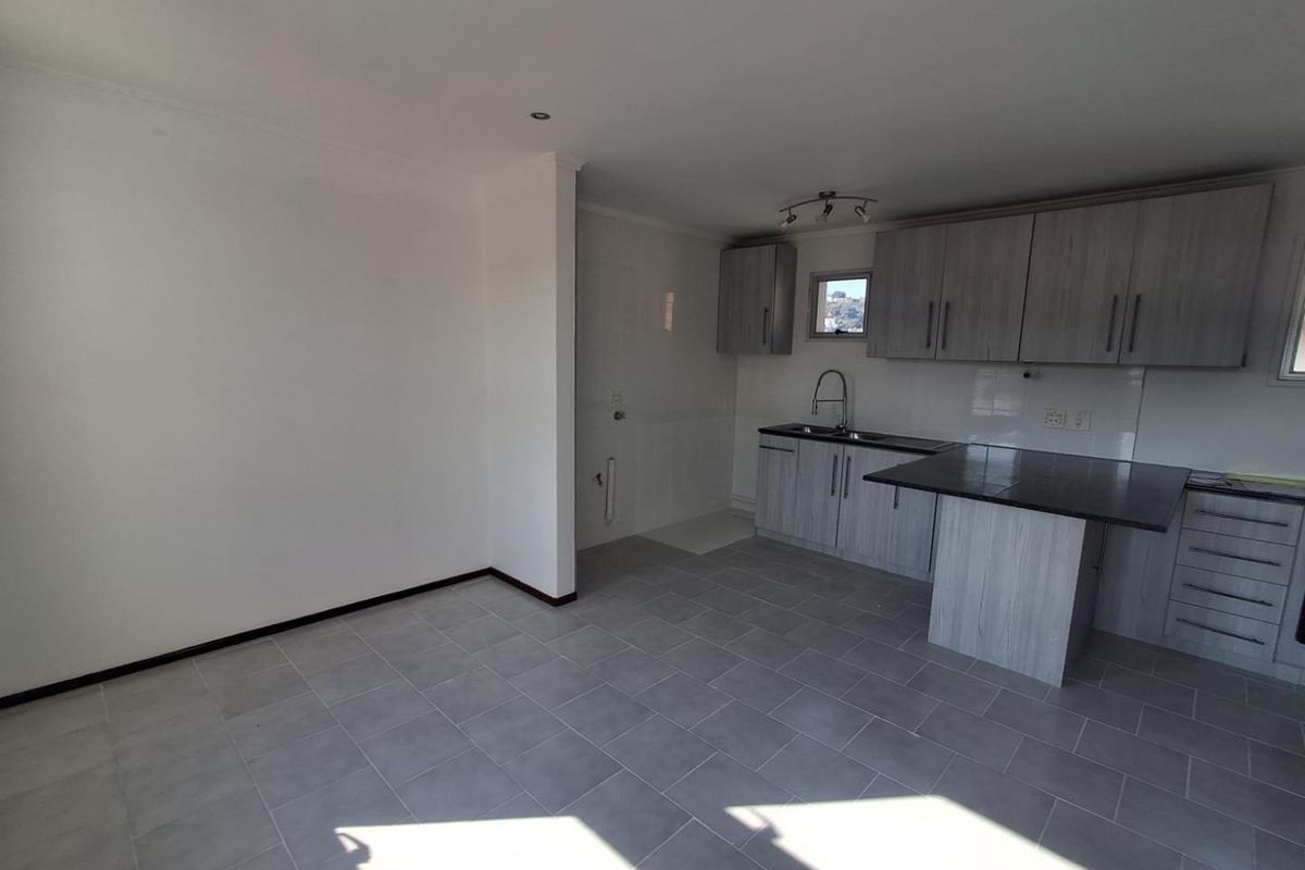 YOUR PERFECT LOCK-UP-AND-GO IN GLENANDA - Photo 4