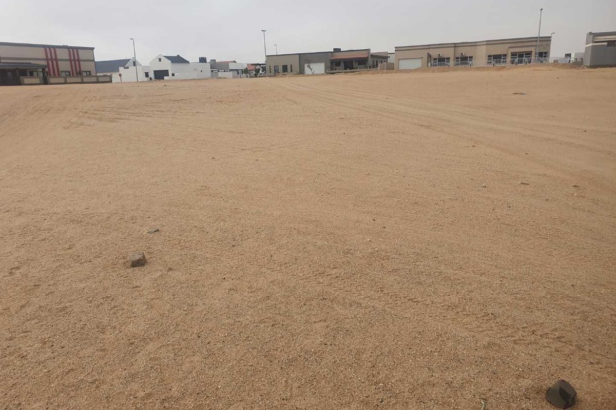 Huge price drop...plans available for a retirement village! - Photo 4