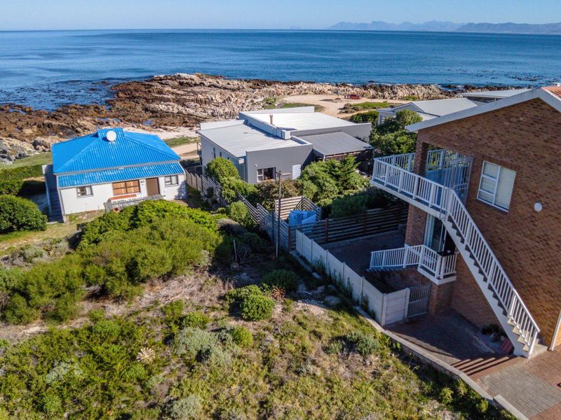 Sea Breezes and Serenity - Photo 10