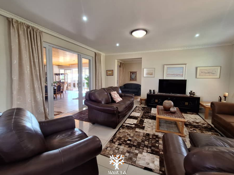 PERFECT FAMILY HOME AT OMEYA GOLF ESTATE - Photo 3