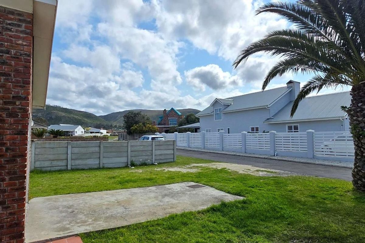 Fabulous in Franskraal - low-maintenance forever home! - Photo 5