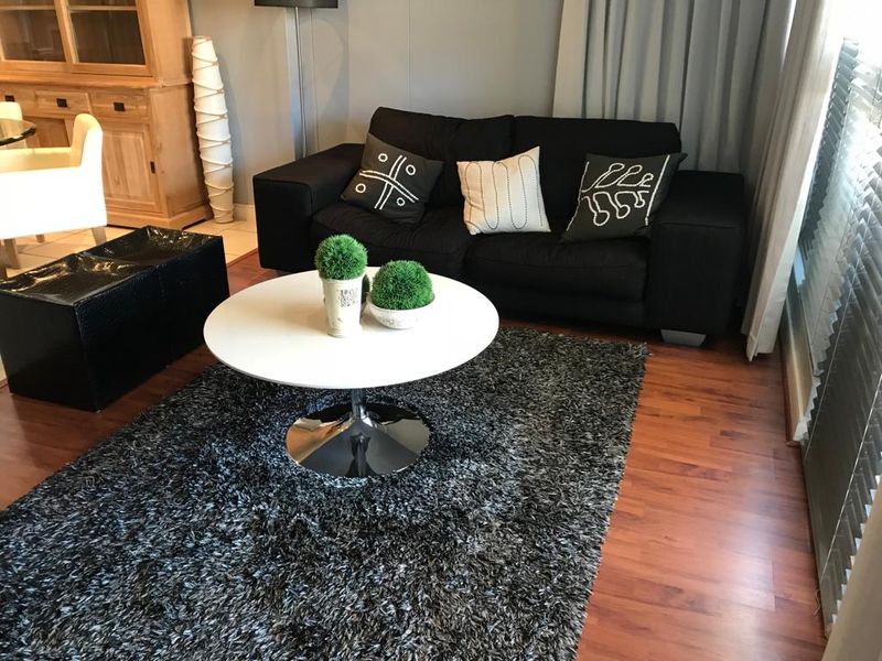 Fully Furnished Unit In The Heart Of Morningside. - Photo 7