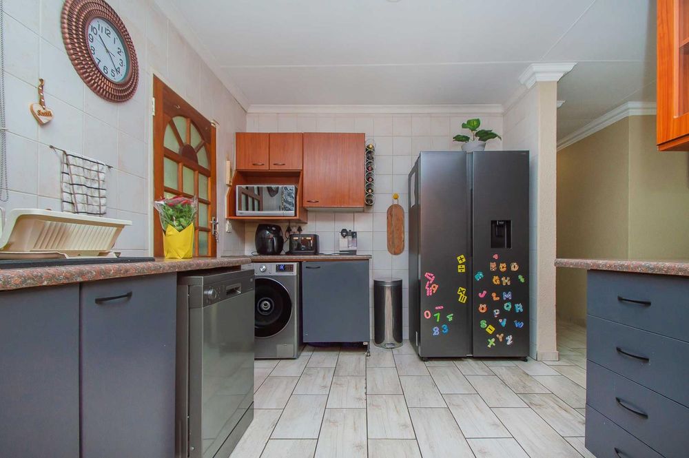 Ample appliance space