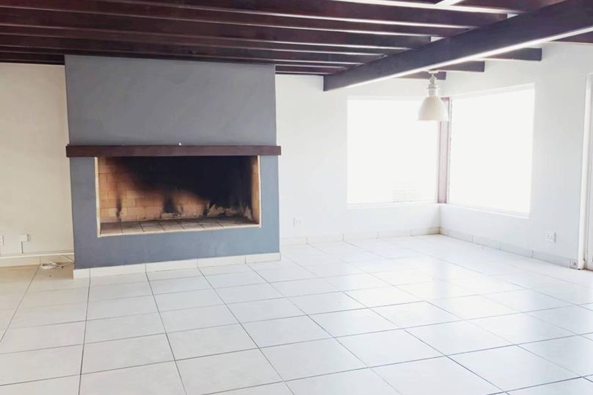 Swakopmund-To Let- N$31 000 - Photo 2